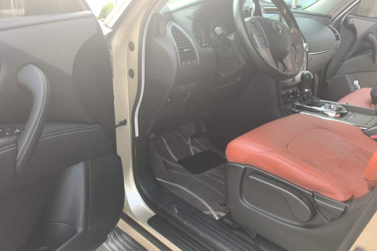 Used Nissan Patrol  Driver Seat