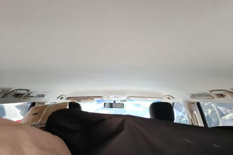 Used Nissan Patrol 2017 Y62 4.0 XE U.S.-Spec Model Headliner
