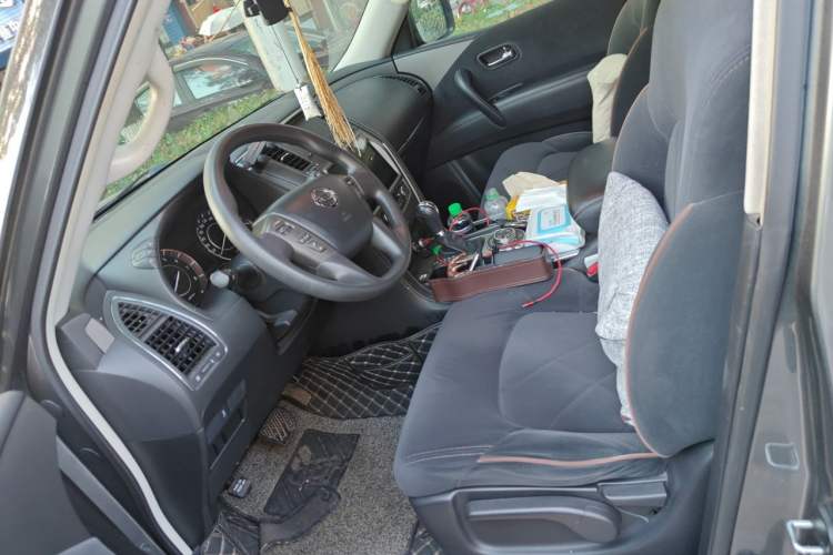 Used Nissan Patrol 2017 4.0L XE Middle East Version Left Front Seat