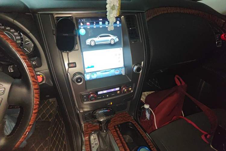 Used Nissan Patrol  Audio And AC Panel