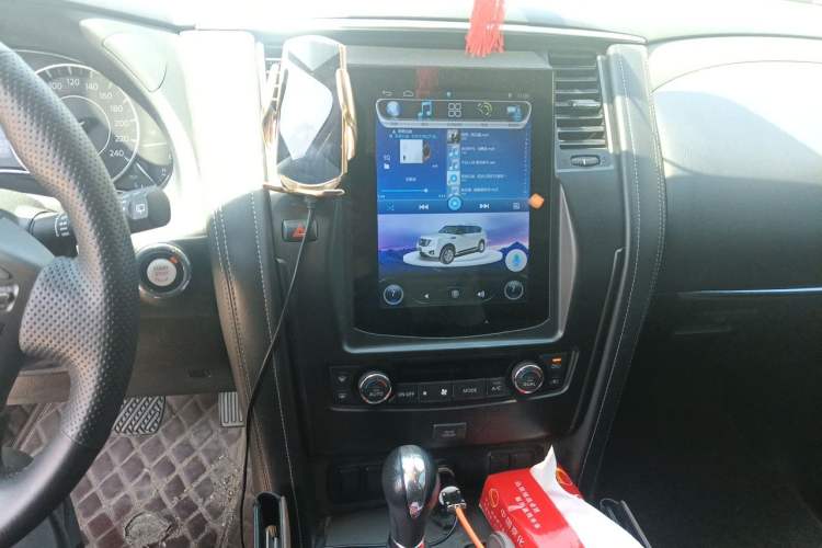 Used Nissan Patrol  Audio And AC Panel