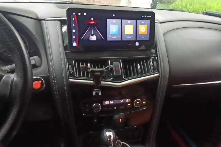 Used Nissan Patrol  Audio And AC Panel