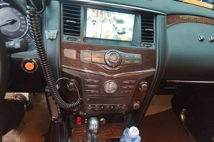 Used Nissan Patrol  Audio And AC Panel