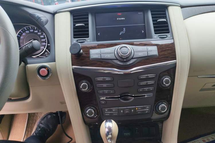 Used Nissan Patrol 2017 4.0L Parallel Import Audio And AC Panel