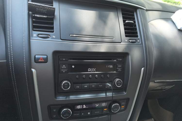Used Nissan Patrol  Audio And AC Panel