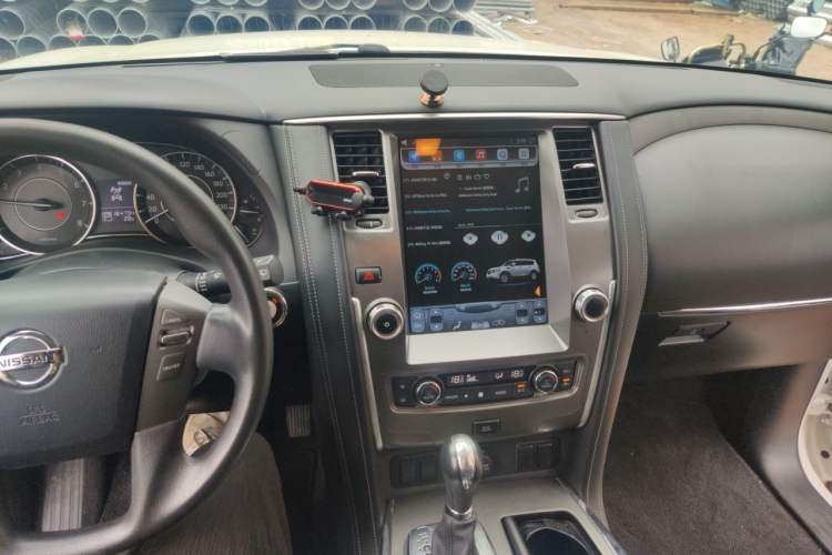 Used Nissan Patrol  Audio And AC Panel