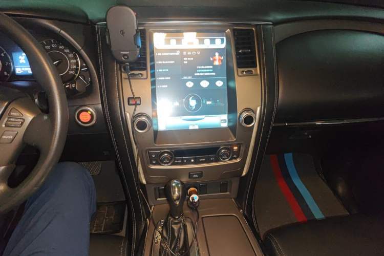 Used Nissan Patrol  Audio And AC Panel