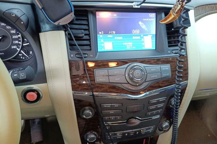 Used Nissan Patrol  Audio And AC Panel