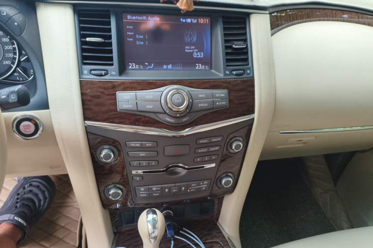 Used Nissan Patrol  Audio And AC Panel