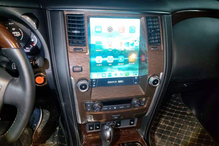 Used Nissan Patrol 2017 4.0L XE Middle East Version Audio And AC Panel