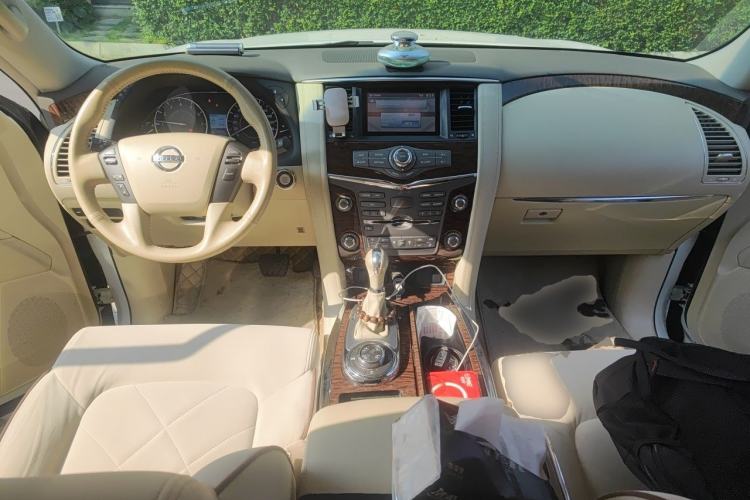 Used Nissan Patrol  Center Console