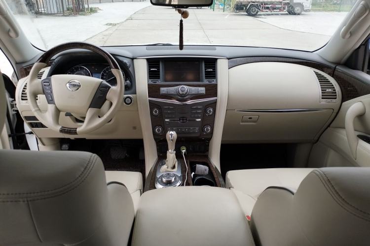 Used Nissan Patrol  Center Console