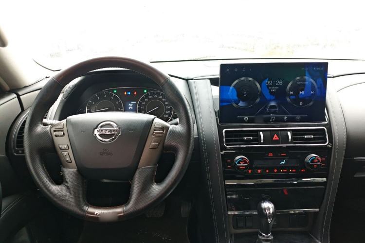 Used Nissan Patrol 2017 4.0L XE Middle East Version Center Console