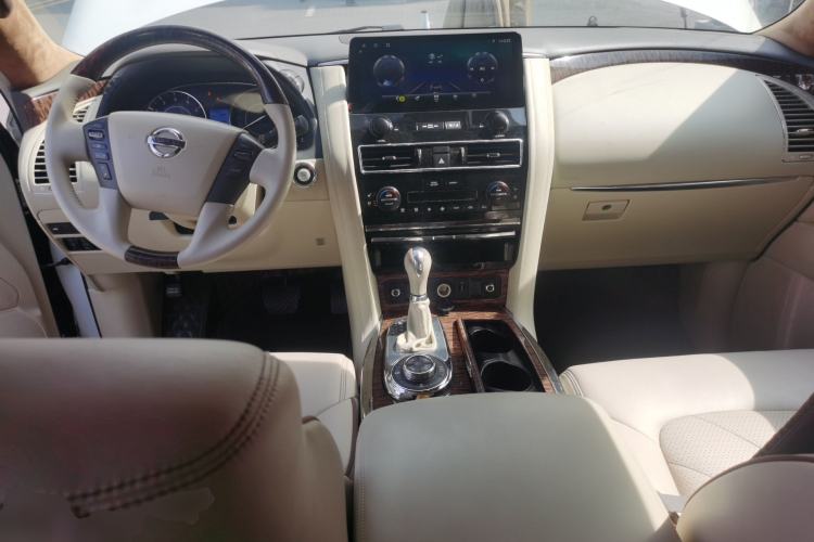 Used Nissan Patrol  Center Console