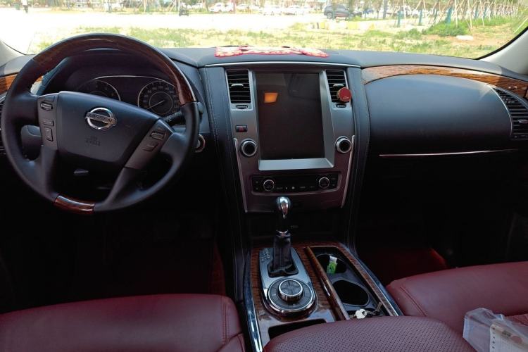 Used Nissan Patrol 2017 4.0L Parallel Import Center Console