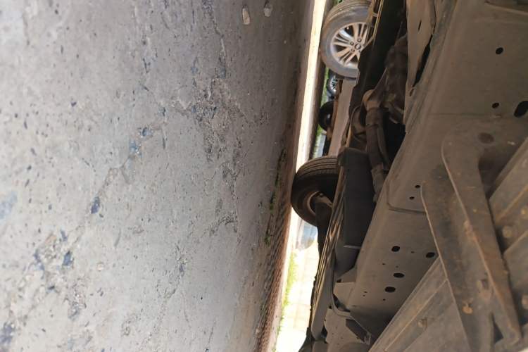Used Nissan Patrol  Chassis Front Left
