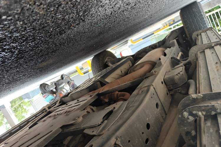 Used Nissan Patrol 2017 4.0L XE Middle East Version Chassis Front Right