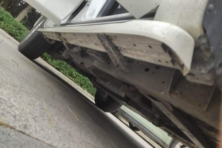 Used Nissan Patrol  Chassis Front Right