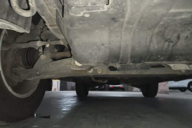 Used Nissan Patrol 2017 4.0L SE U.S.-Spec Version Chassis Front Right