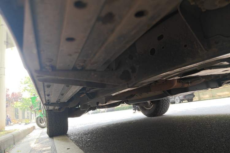Used Nissan Patrol 2017 4.0L SE U.S.-Spec Version Chassis Front Right