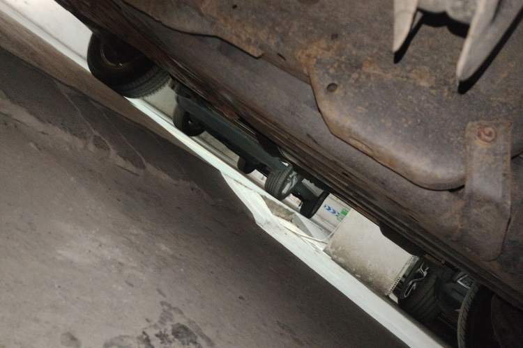 Used Nissan Patrol 2017 4.0L Parallel Import Chassis Rear Left