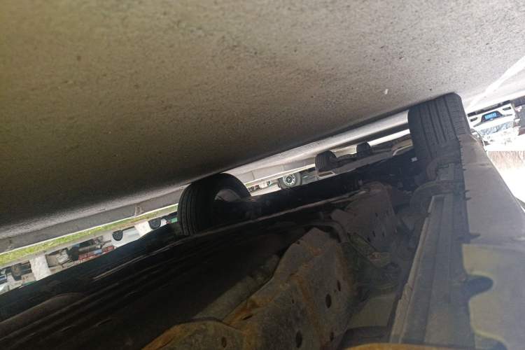 Used Nissan Patrol 2017 4.0L XE Middle East Version Chassis Rear Left