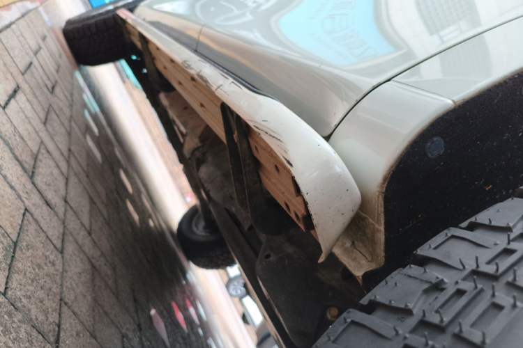 Used Nissan Patrol 2017 4.0L XE Middle East Version Chassis Rear Left