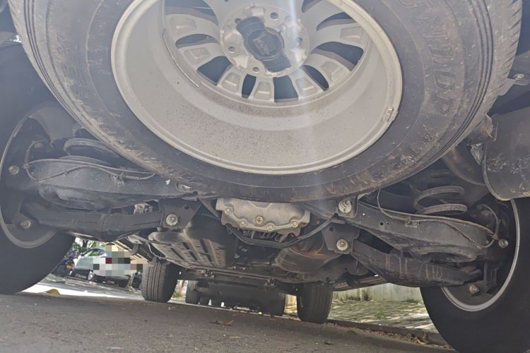 Used Nissan Patrol 2017 Y62 4.0L SE-T2 BOSE – Middle East Chassis Rear