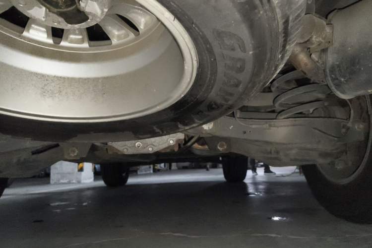 Used Nissan Patrol 2017 4.0L SE U.S.-Spec Version Chassis Rear Right