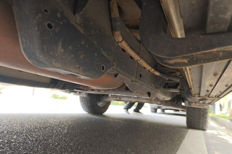Used Nissan Patrol 2017 4.0L SE U.S.-Spec Version Chassis Rear Right