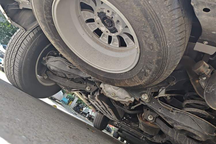 Used Nissan Patrol 2017 Y62 4.0L SE-T2 BOSE – Middle East Chassis Rear Right