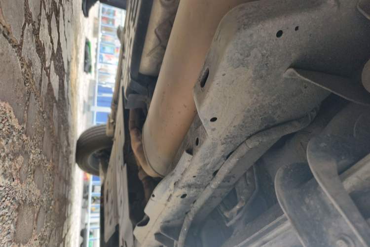 Used Nissan Patrol 2017 4.0L XE Middle East Version Chassis Rear Right