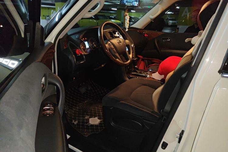 Used Nissan Patrol  Driver Seat