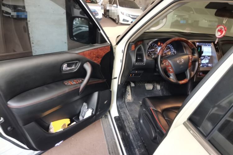 Used Nissan Patrol 2017 4.0L XE Middle East Version Driver Seat