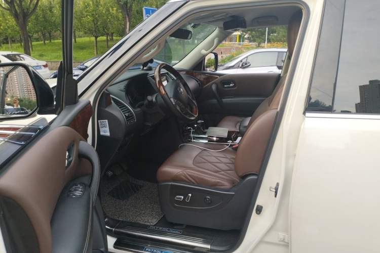 Used Nissan Patrol  Driver Seat