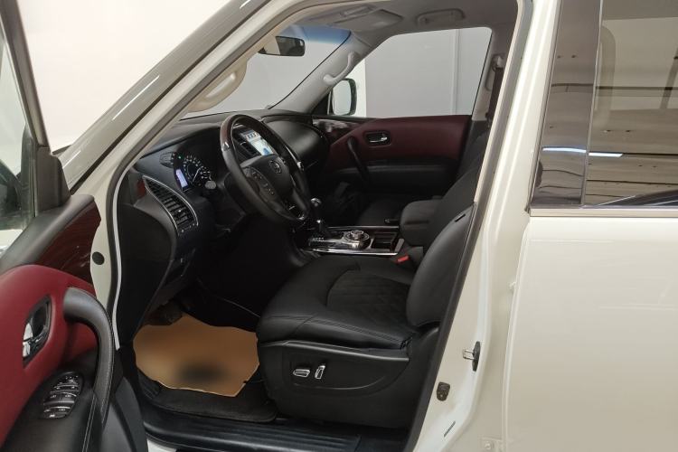 Used Nissan Patrol 2017 4.0L SE U.S.-Spec Version Driver Seat