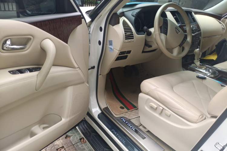 Used Nissan Patrol 2017 Y62 4.0L SE-T2 BOSE – Middle East Driver Seat