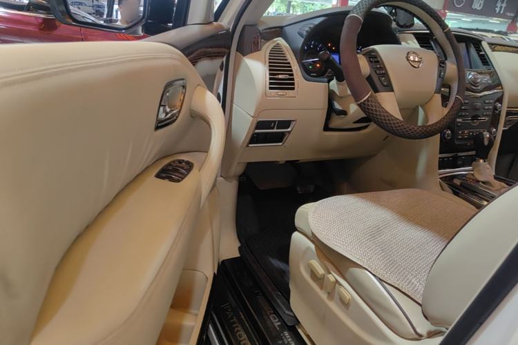 Used Nissan Patrol 2017 5.6L Standard Edition Driver Seat