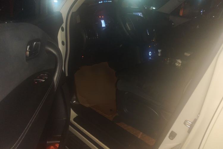 Used Nissan Patrol  Driver Seat