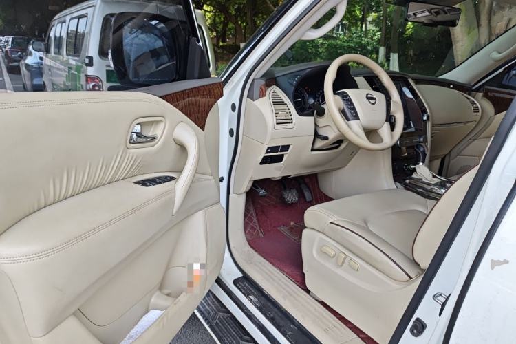 Used Nissan Patrol  Driver Seat