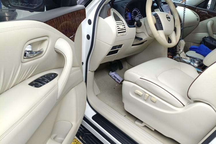 Used Nissan Patrol  Driver Seat