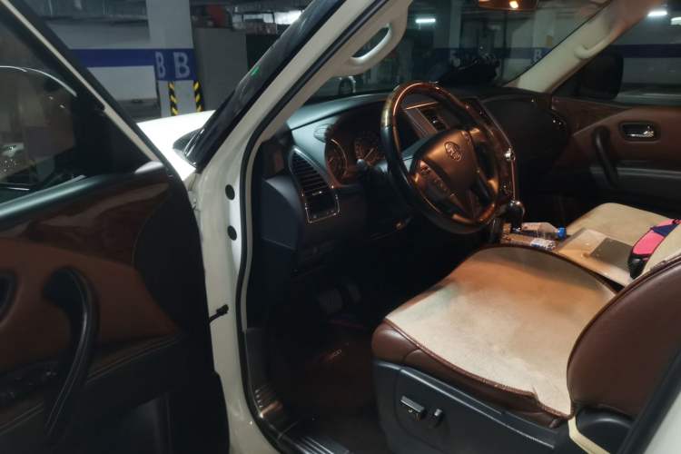 Used Nissan Patrol  Driver Seat