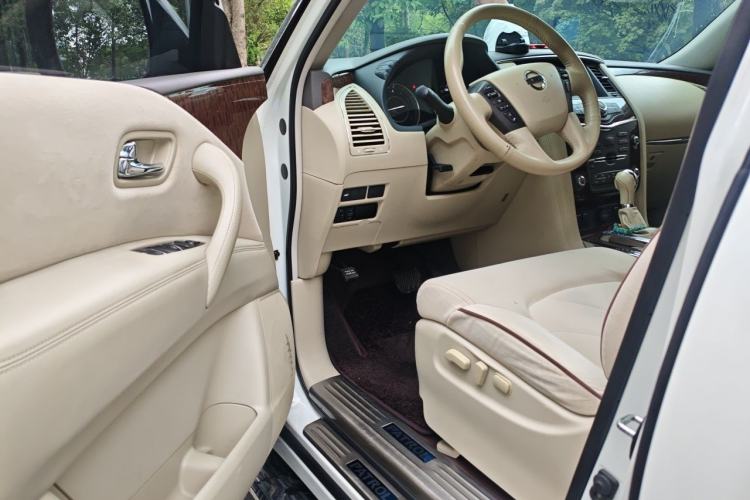 Used Nissan Patrol  Driver Seat