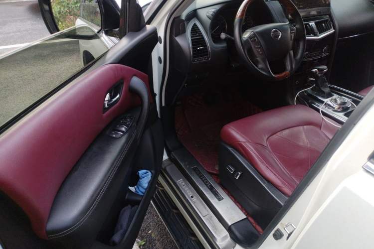 Used Nissan Patrol  Driver Seat