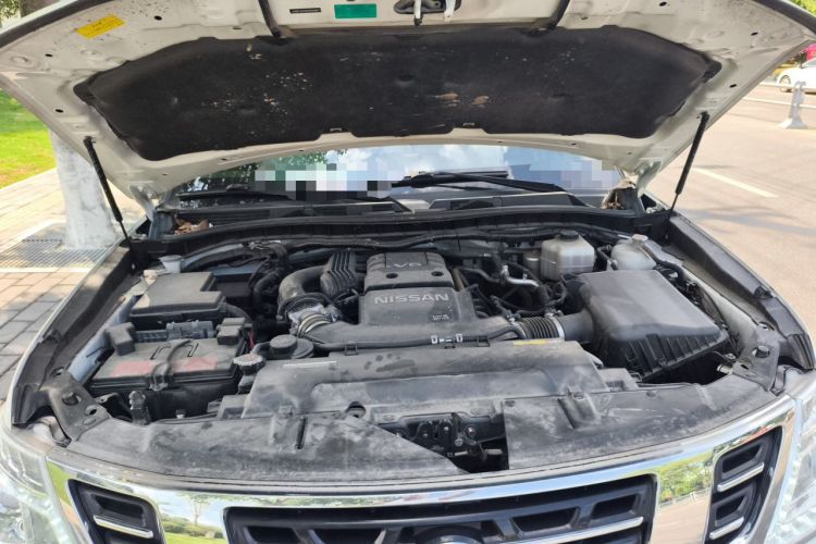 Used Nissan Patrol 2017 4.0L Parallel Import Engine Bay