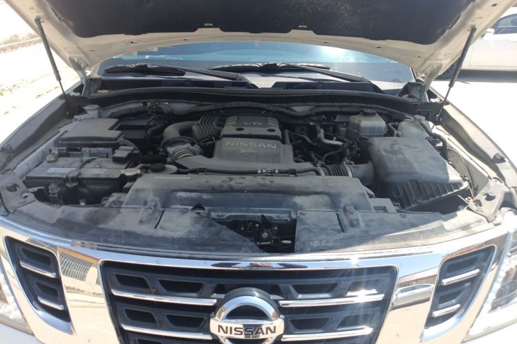 Used Nissan Patrol  Engine Bay