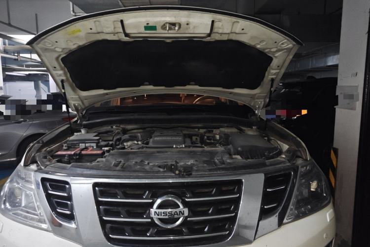 Used Nissan Patrol 2017 4.0L Parallel Import Engine Bay