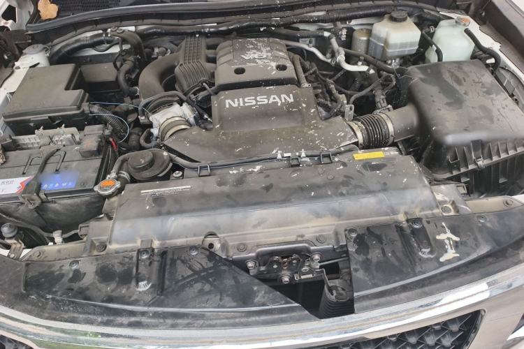 Used Nissan Patrol  Engine Bay