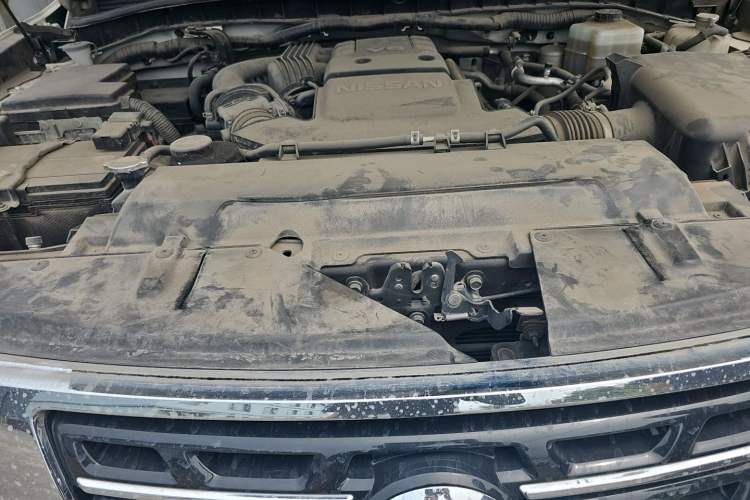 Used Nissan Patrol  Engine Bay