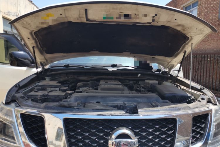 Used Nissan Patrol 2017 4.0L Parallel Import Engine Bay